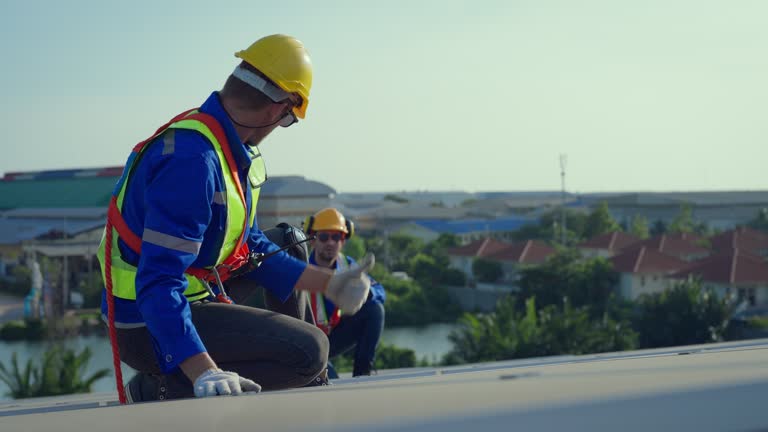 Professional Roofing Service in Willits, CA